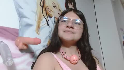 mackenna av online show from February 28, 2:20 pm