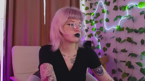 Roze online show from April 5, 8:00 am