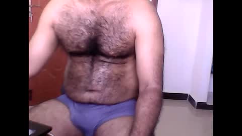Snapshot of me_hai12 chatting on February 18, 1:54 am me_hai12 online show from February 18, 1:54 am