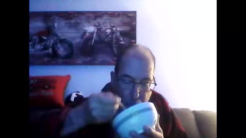 me at home online show from January 6, 11:03 am