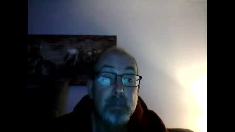 Snapshot of meathome3 chatting on January 5, 12:42 pm me at home online show from January 5, 12:42 pm