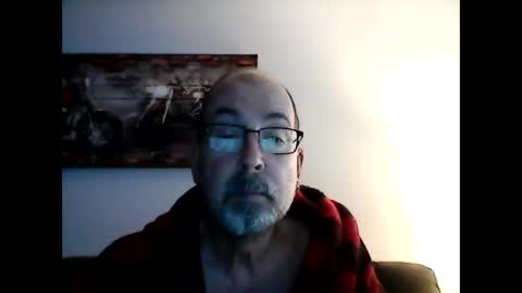 Snapshot of meathome3 chatting on February 17, 12:27 pm me at home online show from February 17, 12:27 pm