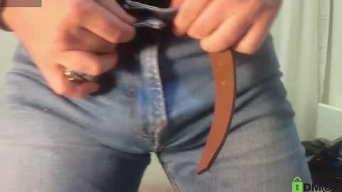 Meaty Roll online show from December 6, 3:02 am