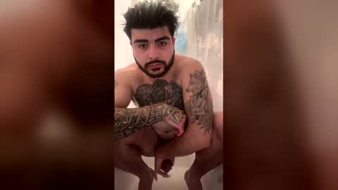 medalejandro39 online show from March 23, 8:03 pm