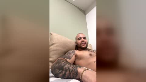 filippoae online show from April 20, 12:13 am