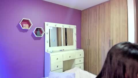 medelyn  Instagram mady evans13 online show from October 20, 10:15 pm