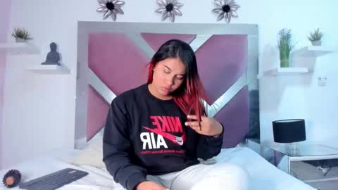 meegan_doll online show from October 27, 1:44 pm