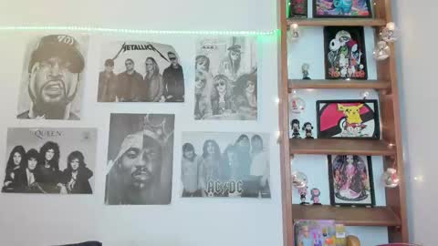 Emily online show from September 21, 9:19 pm