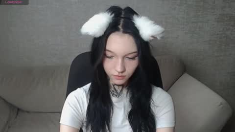 mefwhOre online show from February 28, 3:26 pm