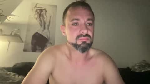 mega1185264 online show from September 18, 10:25 pm