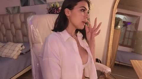 Megan online show from October 14, 1:03 pm