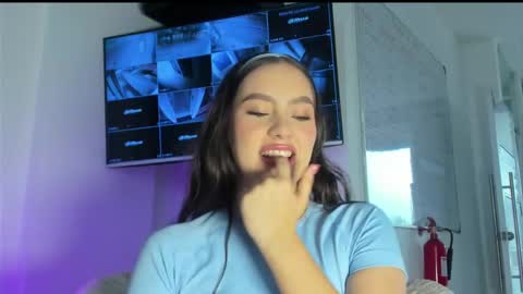 megaan_rouse online show from May 11, 1:07 pm