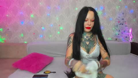 Helena Tuman online show from December 26, 4:21 am