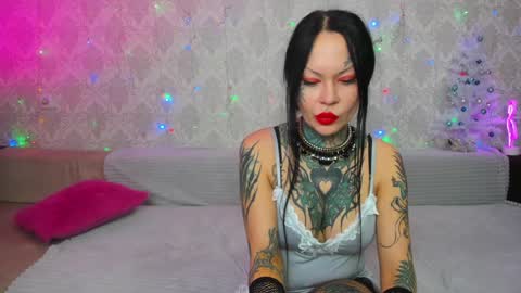 Helena Tuman online show from December 29, 8:00 am