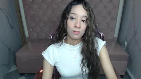 megan_collins_b online show from September 29, 12:37 pm