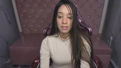 megan_collins_b online show from October 14, 1:47 pm