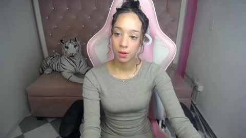 megan_collins_b online show from September 11, 1:34 pm