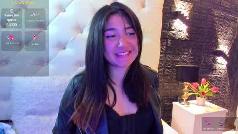     online show from February 25, 11:32 am