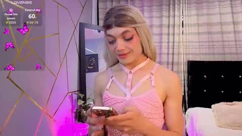 megan do santos online show from November 5, 8:44 pm