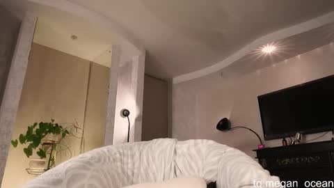 Megan online show from February 1, 4:37 pm