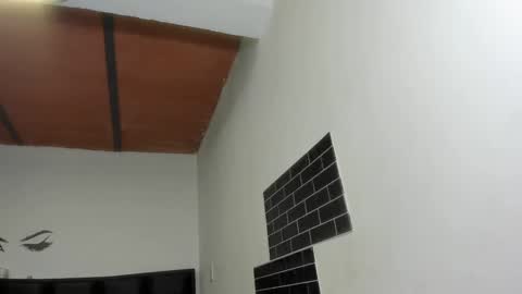 megan_greyxx online show from October 2, 1:10 pm