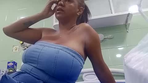 megan_greyxx online show from October 18, 10:47 pm