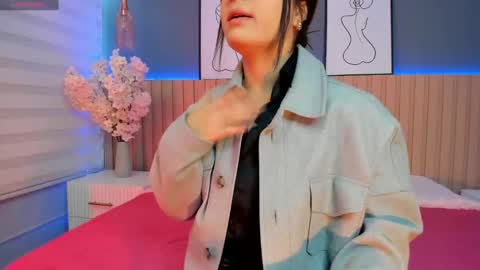     online show from February 10, 12:08 pm