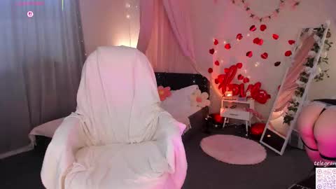 Megan Nelson online show from March 7, 11:10 am