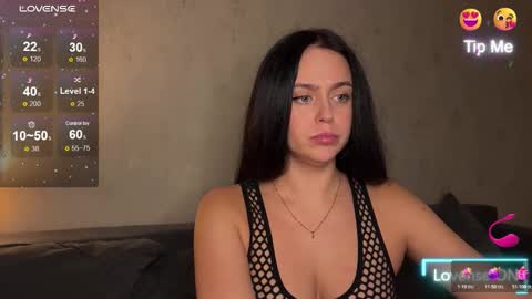 Megan online show from December 18, 6:25 pm