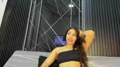 Megan Siner online show from May 2, 12:11 pm