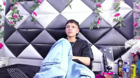 megan_thompsonn_ online show from October 9, 2:39 am