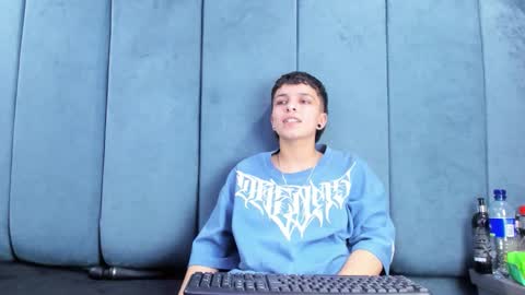 megan_thompsonn_ online show from March 29, 8:49 am