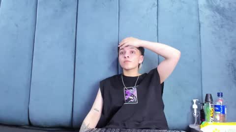 megan_thompsonn_ online show from May 9, 4:40 am