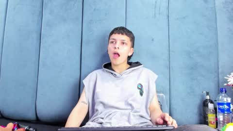 megan_thompsonn_ online show from February 15, 3:09 am