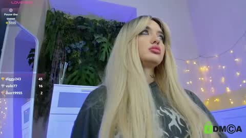 Megan online show from February 16, 7:49 pm