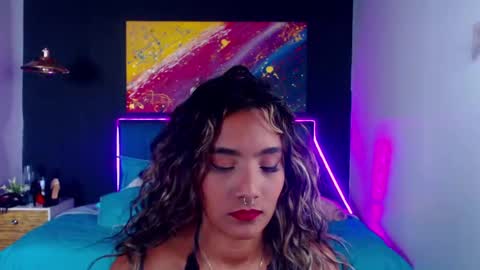 Snapshot of meganadriels96 chatting on January 30, 10:19 pm M E G A N online show from January 30, 10:19 pm