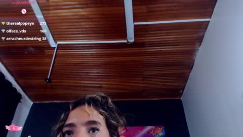Snapshot of meganadriels96 chatting on January 31, 9:37 am M E G A N online show from January 31, 9:37 am