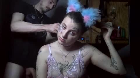 loubonnie online show from January 17, 4:06 am