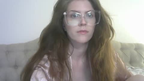 Snapshot of meganholly00 chatting on September 12, 12:12 am Megan online show from September 12, 12:12 am