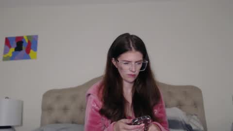 Snapshot of meganholly00 chatting on September 17, 8:23 pm Megan online show from September 17, 8:23 pm