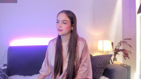 meganmonroee_ online show from March 28, 9:22 am