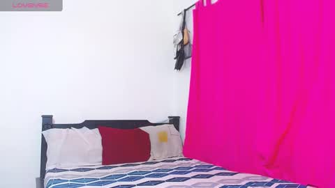 Megan and Brad online show from January 7, 1:35 pm