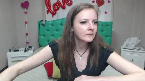 MeganPirs online show from April 25, 1:52 pm