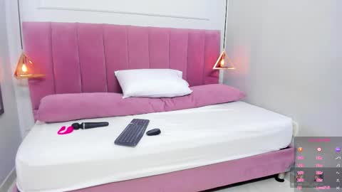 Megan  online show from November 25, 7:45 pm