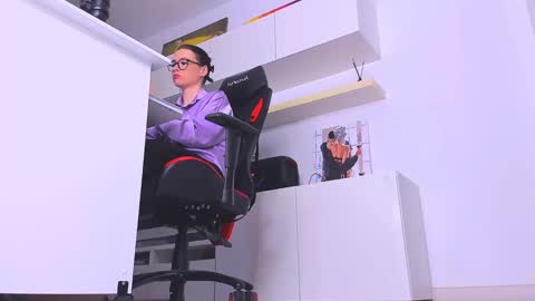 Megan online show from February 9, 8:13 pm