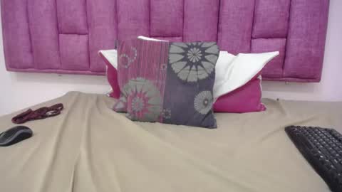 Snapshot of megatitsxxx chatting on January 27, 8:49 pm milfpleasure online show from January 27, 8:49 pm