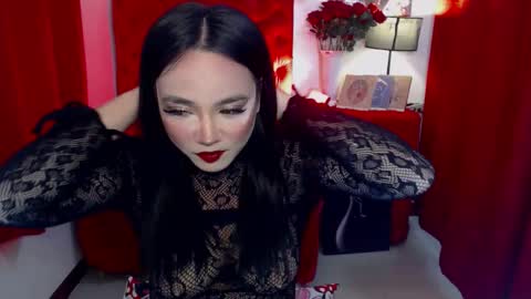 meggan  . maria shantal online show from October 4, 3:10 pm