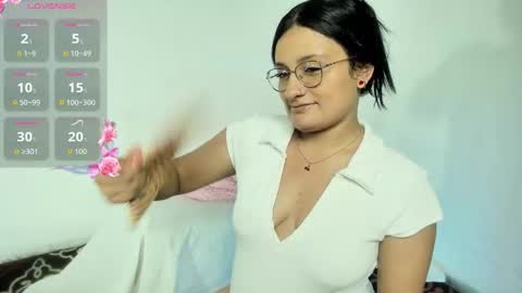 Meghan online show from December 3, 6:03 am