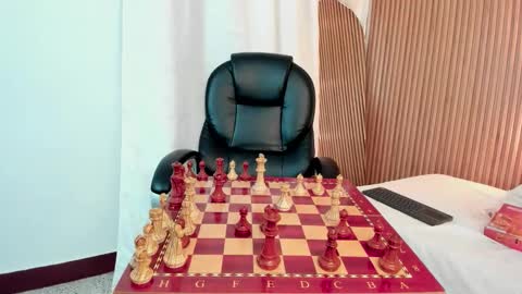 Meghan online show from October 25, 2:28 pm