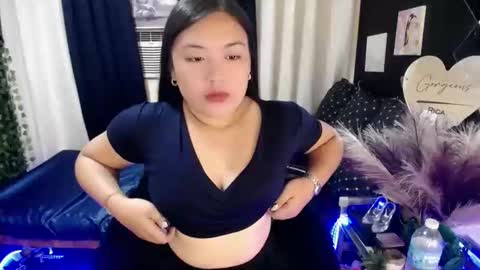 meghan_tee online show from September 22, 7:01 am